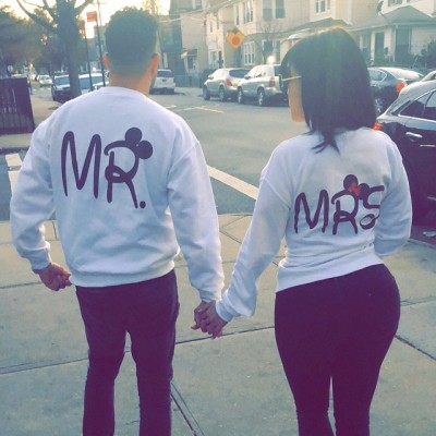 Disney Mr Mrs Matching Couple Shirts With Mickey Minnie Mouse Kissing