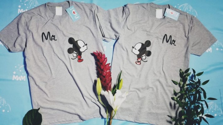 Disney homosexual LGBT Gay matching couple t shirts for Mr, cute kiss Mickey Mouse, Disneyland honeymoon vacation trip